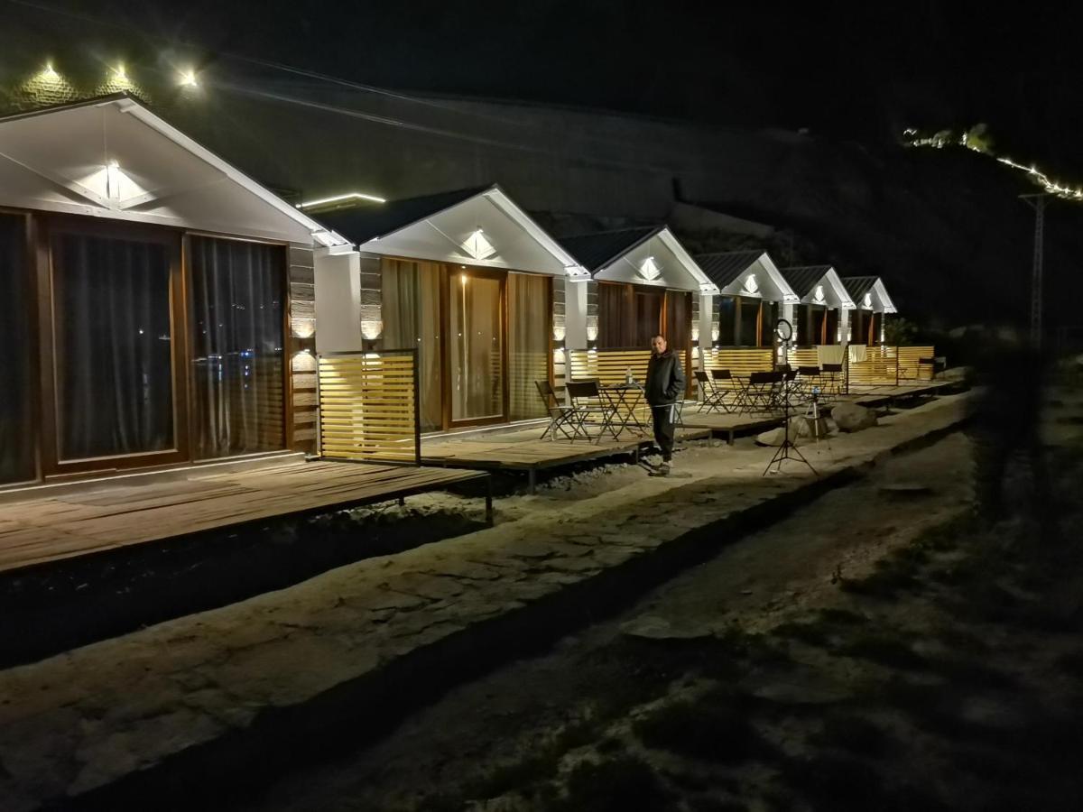 Horizon Resort Attabad Lake Hunza Karimabad  외부 사진